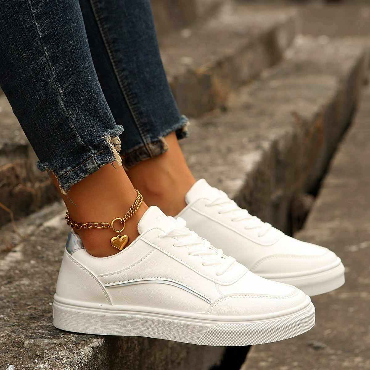 Lace-up White Flats Shoes Fashion Round Toe Slip-on Thick Sole Casual Shoes