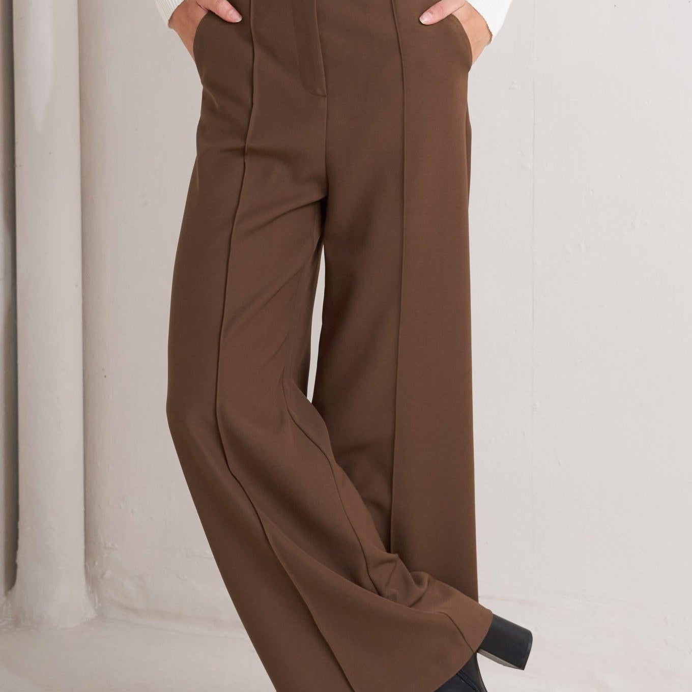 MONDAY FLOW BROWN WOVEN PANTS