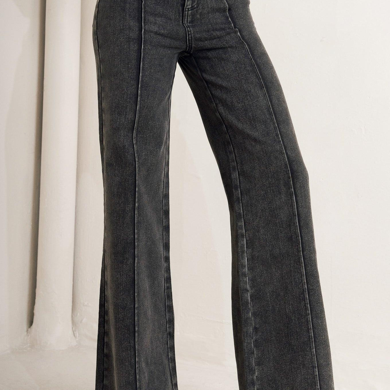 ELEGANT EVERYDAY LOOK DENIM PANTS
