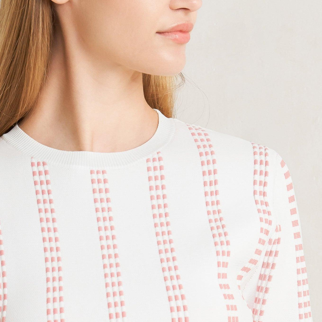 EVENING RUSTLE JACQUARD SWEATER TOP