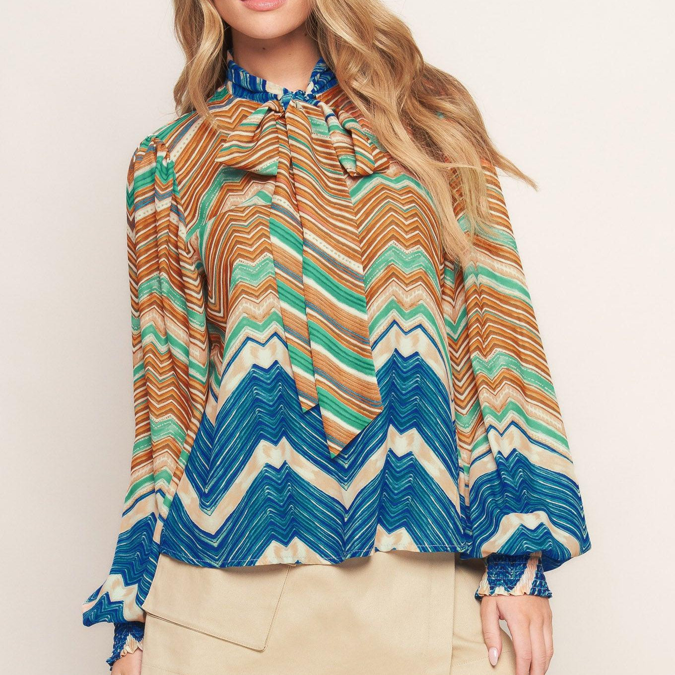 PICKING DAISIES WOVEN TOP