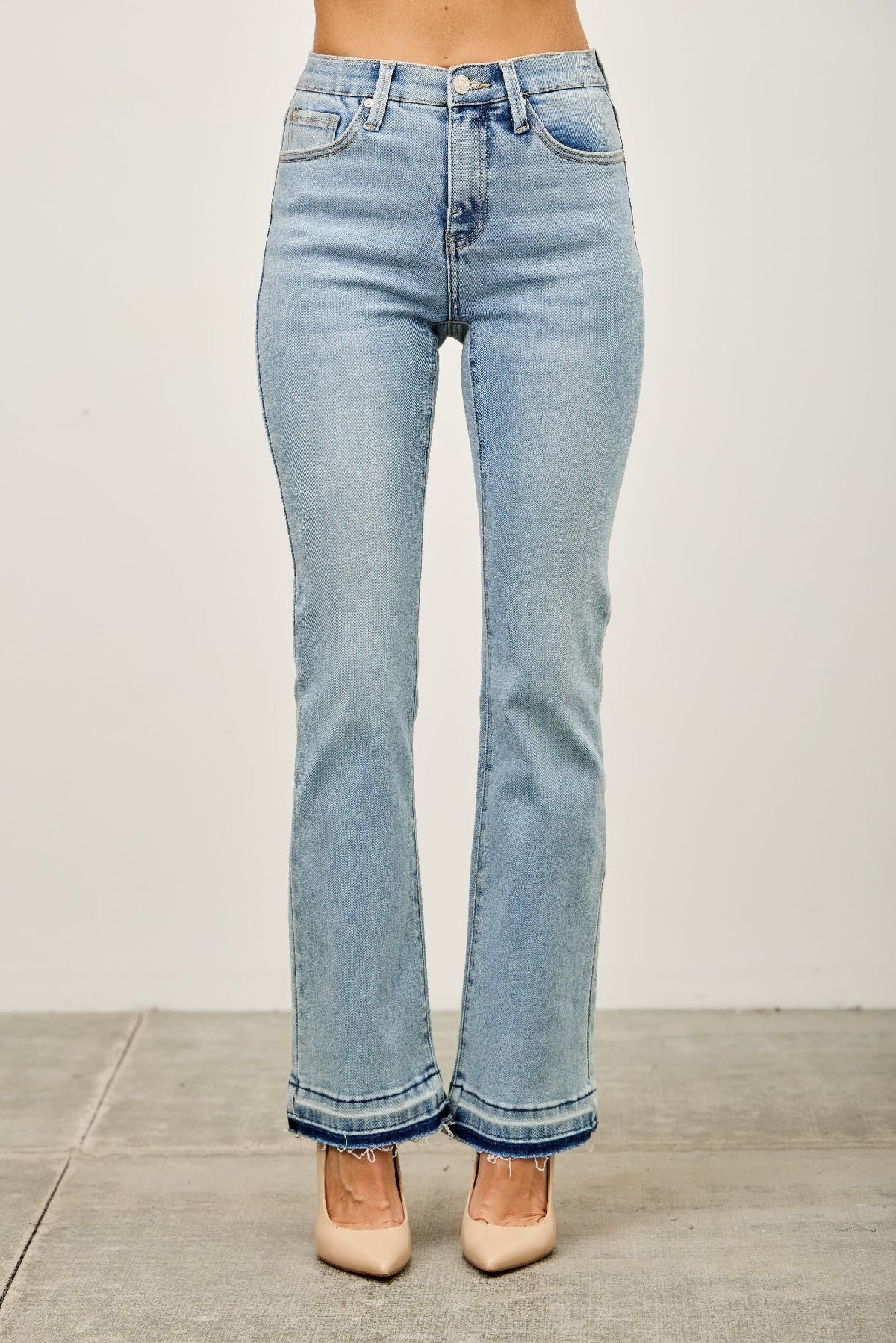 Women's Light Blue Mid Rise Flared Jean Pants With Raw Hem