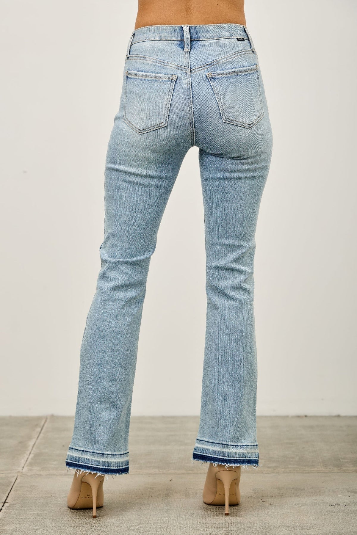 Women's Light Blue Mid Rise Flared Jean Pants With Raw Hem